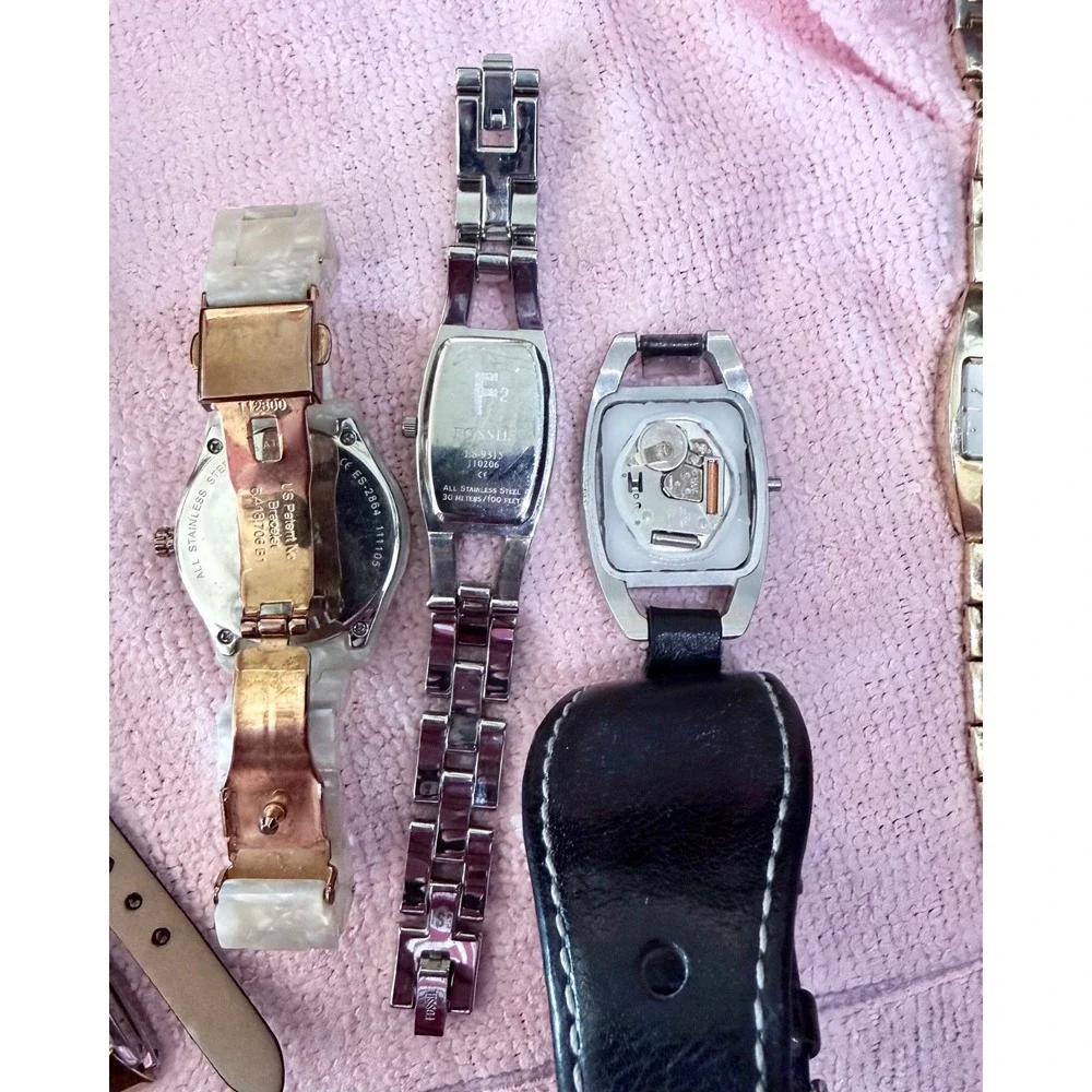 Lot 8 Working Watches 6 Fossil 2 Relic Quartz Ladies Mens Mixed Styles